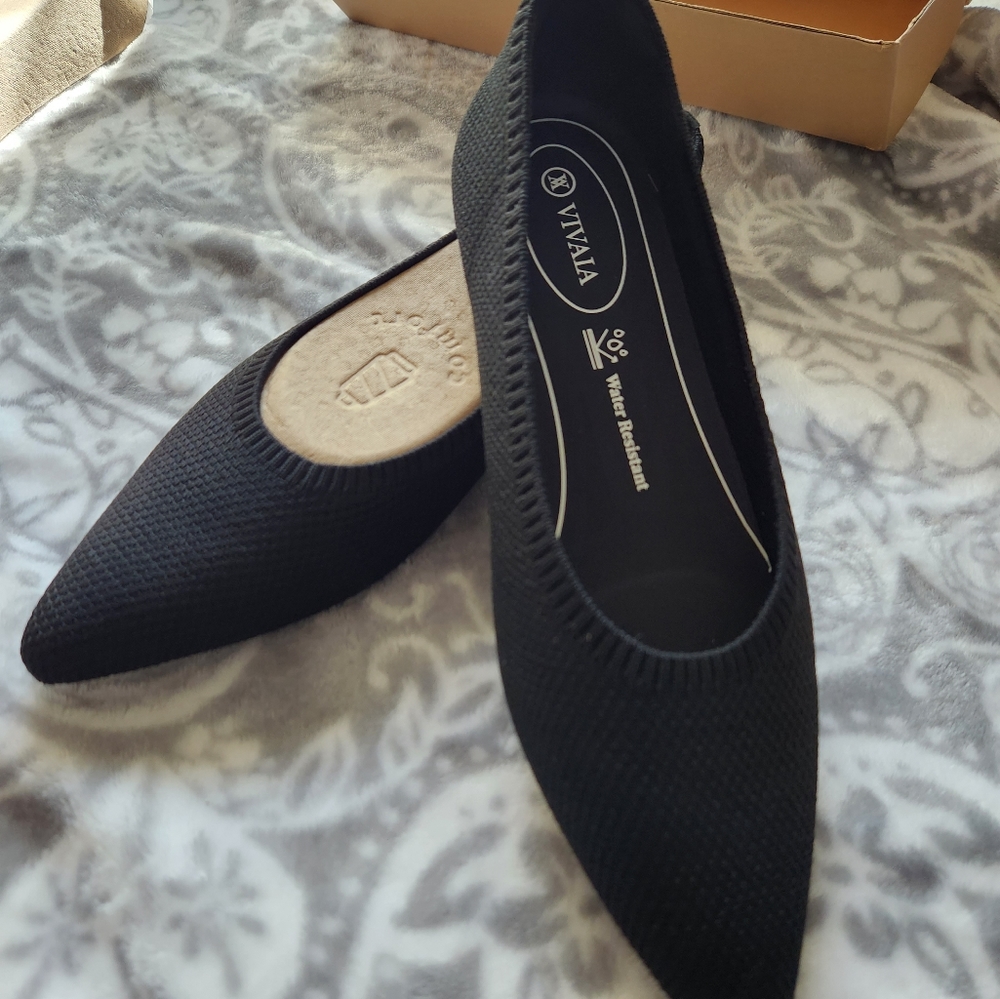 Aria °5 Black Water Proof pointed toe confortable flex flats Vivaia 42